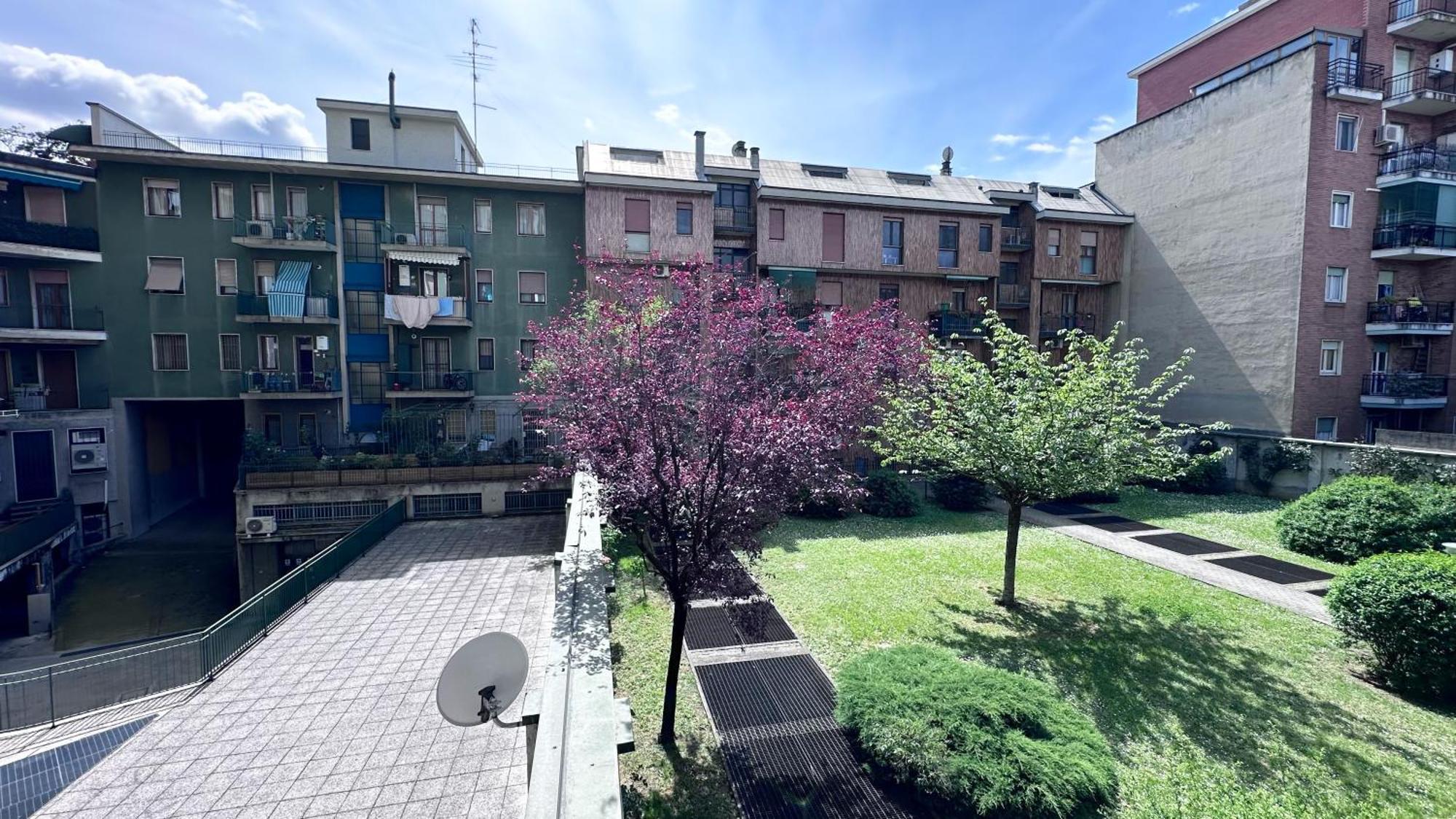 Atene House Милан Экстерьер фото
